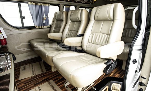 ซื้อ รถมือสอง Toyota Commuter ขาว รถยนต์ ใน %{เมือง} ใน กรุงเทพมหานคร ซื้อ รถมือสอง Toyota Commuter ขาว รถยนต์ ใน %{เมือง} ใน กรุงเทพมหานคร