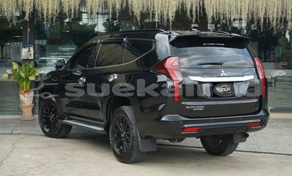 ซื้อ รถมือสอง Mitsubishi Pajero Sport สีดำ รถยนต์ ใน %{เมือง} ใน กรุงเทพมหานคร ซื้อ รถมือสอง Mitsubishi Pajero Sport สีดำ รถยนต์ ใน %{เมือง} ใน กรุงเทพมหานคร