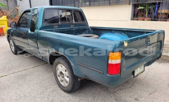 ซื้อ รถมือสอง Toyota Sai เขียว รถยนต์ ใน %{เมือง} ใน กรุงเทพมหานคร