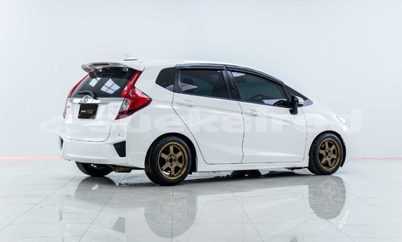 ซื้อ รถมือสอง Honda Jazz ขาว รถยนต์ ใน %{เมือง} ใน กรุงเทพมหานคร ซื้อ รถมือสอง Honda Jazz ขาว รถยนต์ ใน %{เมือง} ใน กรุงเทพมหานคร