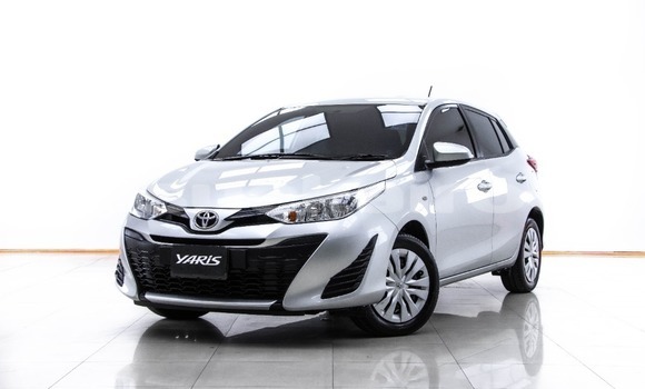 ซื้อ รถมือสอง Toyota Yaris อื่น ๆ รถยนต์ ใน %{เมือง} ใน กรุงเทพมหานคร