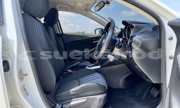 ซื้อ รถมือสอง Mazda 2 ขาว รถยนต์ ใน %{เมือง} ใน กรุงเทพมหานคร ซื้อ รถมือสอง Mazda 2 ขาว รถยนต์ ใน %{เมือง} ใน กรุงเทพมหานคร