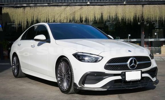 Buy Used Mercedes-Benz C-Classe White Car in Bangkok in Bangkok