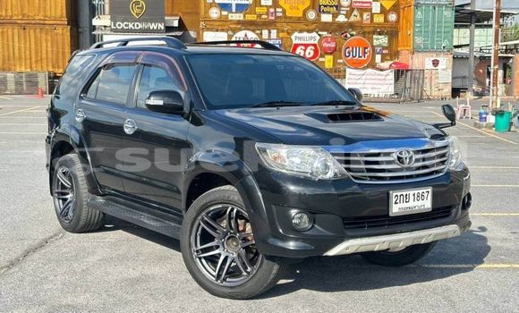 ซื้อ รถมือสอง Toyota Fortuner สีดำ รถยนต์ ใน %{เมือง} ใน กรุงเทพมหานคร
