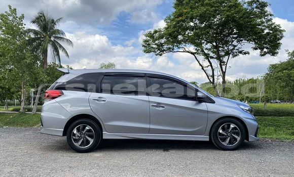 ซื้อ รถมือสอง Honda Mobilio สีดำ รถยนต์ ใน %{เมือง} ใน กรุงเทพมหานคร ซื้อ รถมือสอง Honda Mobilio สีดำ รถยนต์ ใน %{เมือง} ใน กรุงเทพมหานคร