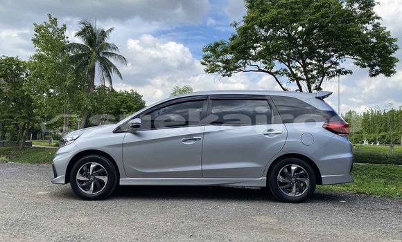 ซื้อ รถมือสอง Honda Mobilio สีดำ รถยนต์ ใน %{เมือง} ใน กรุงเทพมหานคร ซื้อ รถมือสอง Honda Mobilio สีดำ รถยนต์ ใน %{เมือง} ใน กรุงเทพมหานคร