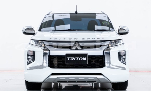 Buy Used Mitsubishi Triton White Car in Bangkok in Bangkok Buy Used Mitsubishi Triton White Car in Bangkok in Bangkok