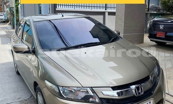 ซื้อ รถมือสอง Honda City อื่น ๆ รถยนต์ ใน %{เมือง} ใน กรุงเทพมหานคร