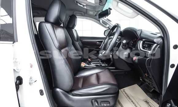 ซื้อ รถมือสอง Toyota Fortuner ขาว รถยนต์ ใน %{เมือง} ใน กรุงเทพมหานคร ซื้อ รถมือสอง Toyota Fortuner ขาว รถยนต์ ใน %{เมือง} ใน กรุงเทพมหานคร