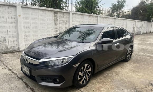 ซื้อ รถมือสอง Honda Civic อื่น ๆ รถยนต์ ใน %{เมือง} ใน กรุงเทพมหานคร