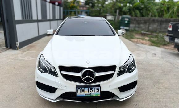 Buy Used Mercedes‒Benz C–Class White Car in Bangkok in Bangkok