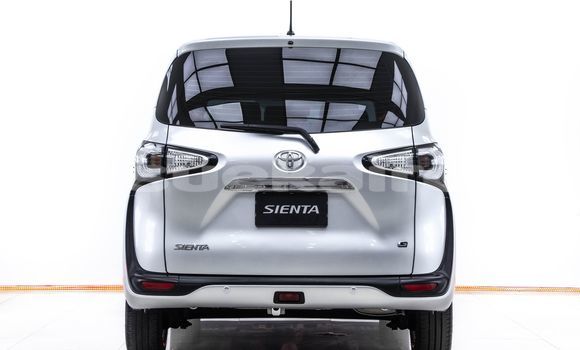 ซื้อ รถมือสอง Toyota Sienta อื่น ๆ รถยนต์ ใน %{เมือง} ใน กรุงเทพมหานคร ซื้อ รถมือสอง Toyota Sienta อื่น ๆ รถยนต์ ใน %{เมือง} ใน กรุงเทพมหานคร