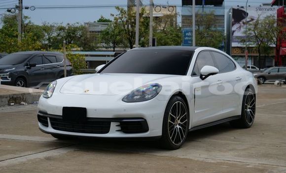 ซื้อ รถมือสอง Porsche Panamera ขาว รถยนต์ ใน %{เมือง} ใน กรุงเทพมหานคร
