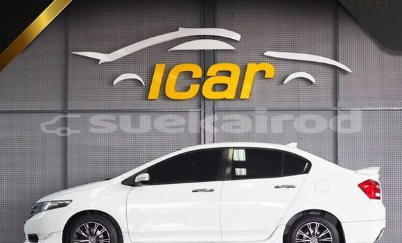 ซื้อ รถมือสอง Honda City ขาว รถยนต์ ใน %{เมือง} ใน ชลบุรี ซื้อ รถมือสอง Honda City ขาว รถยนต์ ใน %{เมือง} ใน ชลบุรี