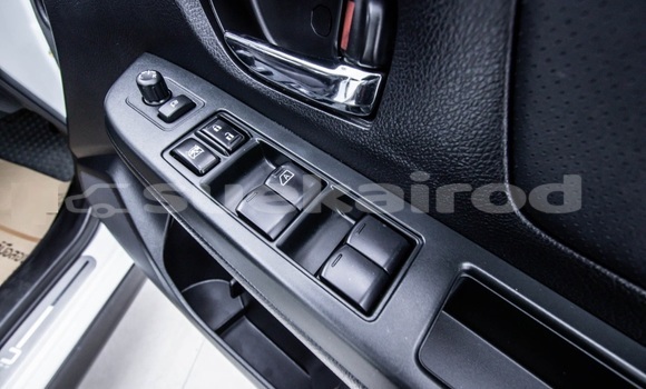 Buy Used Subaru XV White Car in Bangkok in Bangkok Buy Used Subaru XV White Car in Bangkok in Bangkok