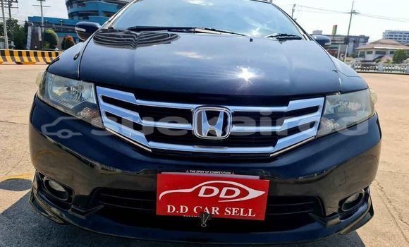 ซื้อ รถมือสอง Honda City สีดำ รถยนต์ ใน %{เมือง} ใน กรุงเทพมหานคร