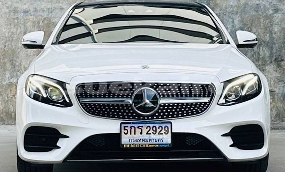ซื้อ รถมือสอง Mercedes-Benz E-Classe ขาว รถยนต์ ใน %{เมือง} ใน กรุงเทพมหานคร ซื้อ รถมือสอง Mercedes-Benz E-Classe ขาว รถยนต์ ใน %{เมือง} ใน กรุงเทพมหานคร