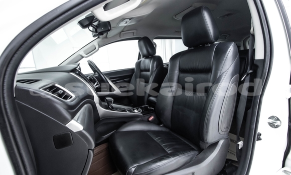 ซื้อ รถมือสอง Mitsubishi Pajero Sport ขาว รถยนต์ ใน %{เมือง} ใน กรุงเทพมหานคร ซื้อ รถมือสอง Mitsubishi Pajero Sport ขาว รถยนต์ ใน %{เมือง} ใน กรุงเทพมหานคร