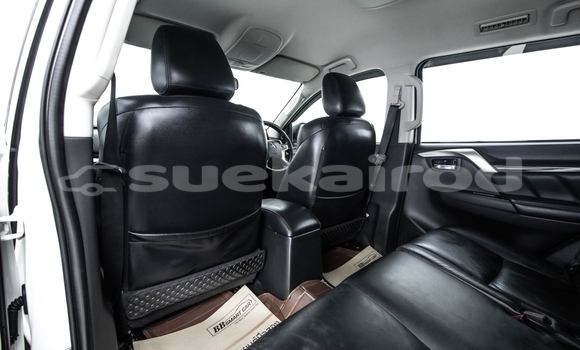 ซื้อ รถมือสอง Mitsubishi Pajero Sport ขาว รถยนต์ ใน %{เมือง} ใน กรุงเทพมหานคร ซื้อ รถมือสอง Mitsubishi Pajero Sport ขาว รถยนต์ ใน %{เมือง} ใน กรุงเทพมหานคร