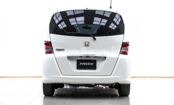 Buy Used Honda Freed White Car in Bangkok in Bangkok Buy Used Honda Freed White Car in Bangkok in Bangkok