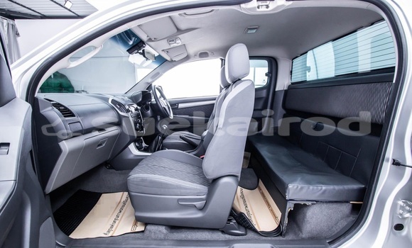 ซื้อ รถมือสอง Chevrolet Corolado เงิน รถยนต์ ใน %{เมือง} ใน กรุงเทพมหานคร ซื้อ รถมือสอง Chevrolet Corolado เงิน รถยนต์ ใน %{เมือง} ใน กรุงเทพมหานคร