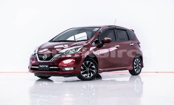 ซื้อ รถมือสอง Nissan Note สีแดง รถยนต์ ใน %{เมือง} ใน กรุงเทพมหานคร
