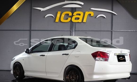 ซื้อ รถมือสอง Honda City ขาว รถยนต์ ใน %{เมือง} ใน ชลบุรี ซื้อ รถมือสอง Honda City ขาว รถยนต์ ใน %{เมือง} ใน ชลบุรี