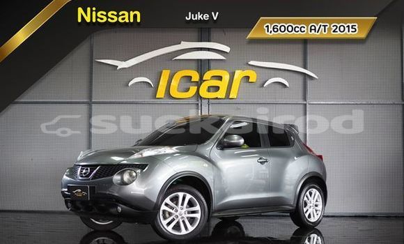 ซื้อ รถมือสอง Nissan Juke เงิน รถยนต์ ใน %{เมือง} ใน ชลบุรี