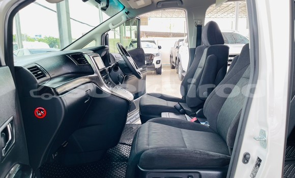 Buy Used Toyota Vellfire White Car in Bangkok in Bangkok Buy Used Toyota Vellfire White Car in Bangkok in Bangkok