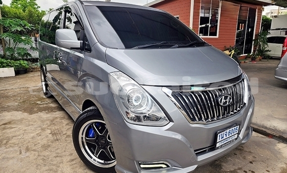 ซื้อ รถมือสอง Hyundai H1 เงิน รถยนต์ ใน %{เมือง} ใน กรุงเทพมหานคร ซื้อ รถมือสอง Hyundai H1 เงิน รถยนต์ ใน %{เมือง} ใน กรุงเทพมหานคร