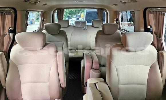 ซื้อ รถมือสอง Hyundai H1 เงิน รถยนต์ ใน %{เมือง} ใน กรุงเทพมหานคร ซื้อ รถมือสอง Hyundai H1 เงิน รถยนต์ ใน %{เมือง} ใน กรุงเทพมหานคร