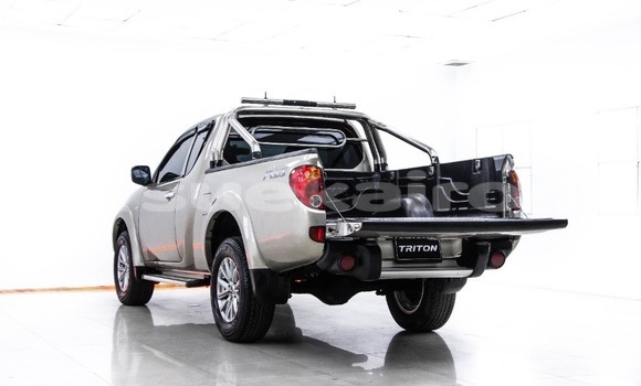 Buy Used Mitsubishi Triton Brown Car in Bangkok in Bangkok Buy Used Mitsubishi Triton Brown Car in Bangkok in Bangkok