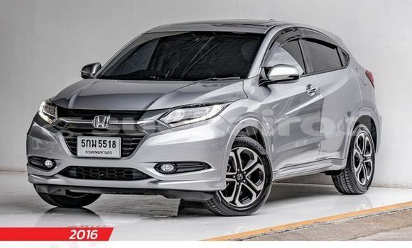 Buy Used Honda HR-V Silver Car in Bangkok in Bangkok