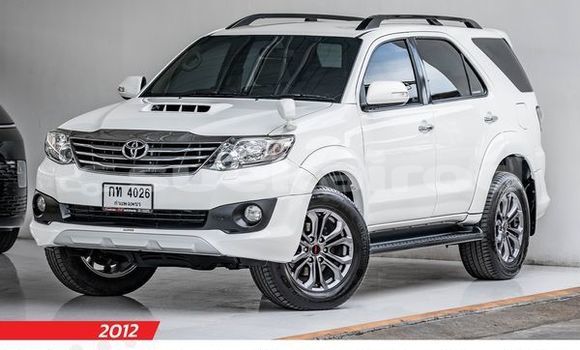 ซื้อ รถมือสอง Toyota Fortuner ขาว รถยนต์ ใน %{เมือง} ใน กรุงเทพมหานคร ซื้อ รถมือสอง Toyota Fortuner ขาว รถยนต์ ใน %{เมือง} ใน กรุงเทพมหานคร