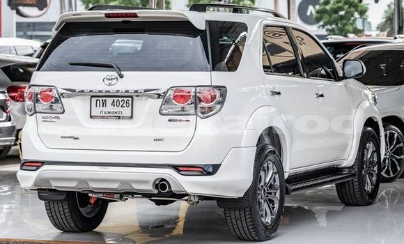 ซื้อ รถมือสอง Toyota Fortuner ขาว รถยนต์ ใน %{เมือง} ใน กรุงเทพมหานคร ซื้อ รถมือสอง Toyota Fortuner ขาว รถยนต์ ใน %{เมือง} ใน กรุงเทพมหานคร