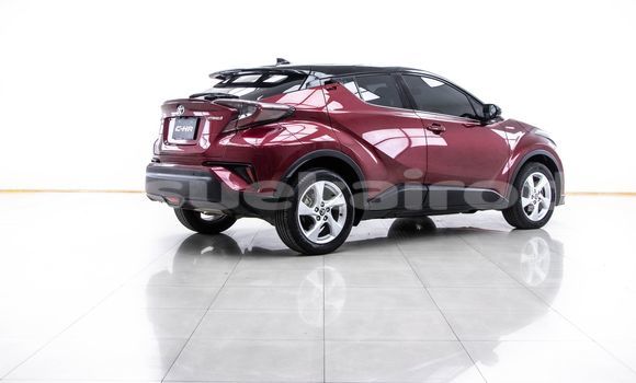 ซื้อ รถมือสอง Toyota C-HR สีแดง รถยนต์ ใน %{เมือง} ใน กรุงเทพมหานคร ซื้อ รถมือสอง Toyota C-HR สีแดง รถยนต์ ใน %{เมือง} ใน กรุงเทพมหานคร