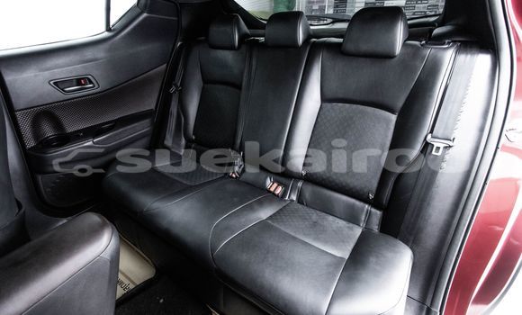 ซื้อ รถมือสอง Toyota C-HR สีแดง รถยนต์ ใน %{เมือง} ใน กรุงเทพมหานคร ซื้อ รถมือสอง Toyota C-HR สีแดง รถยนต์ ใน %{เมือง} ใน กรุงเทพมหานคร