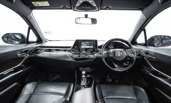 ซื้อ รถมือสอง Toyota C-HR สีแดง รถยนต์ ใน %{เมือง} ใน กรุงเทพมหานคร ซื้อ รถมือสอง Toyota C-HR สีแดง รถยนต์ ใน %{เมือง} ใน กรุงเทพมหานคร