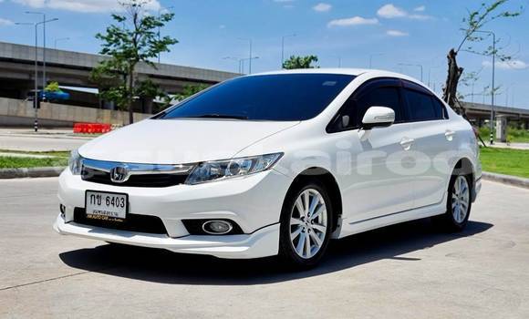 ซื้อ รถมือสอง Honda Civic ขาว รถยนต์ ใน %{เมือง} ใน กรุงเทพมหานคร