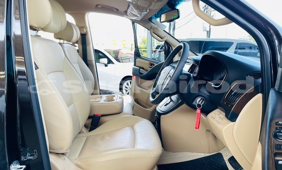 Buy Used Hyundai H1 Black Car in Bangkok in Bangkok Buy Used Hyundai H1 Black Car in Bangkok in Bangkok