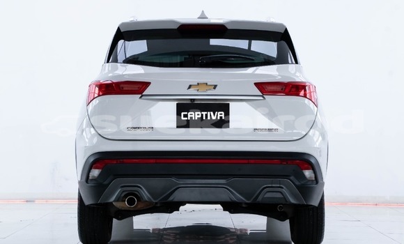 Buy Used Chevrolet Captiva White Car in Bangkok in Bangkok Buy Used Chevrolet Captiva White Car in Bangkok in Bangkok