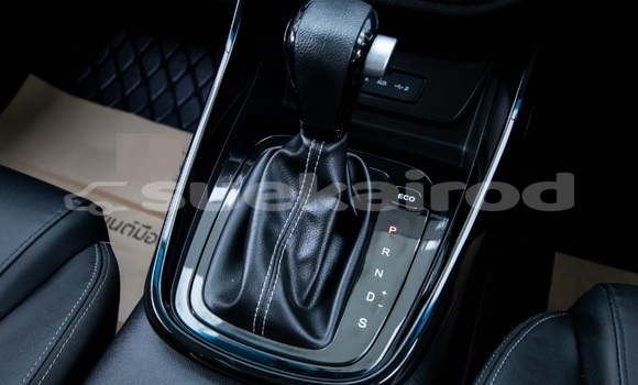 Buy Used Chevrolet Captiva White Car in Bangkok in Bangkok Buy Used Chevrolet Captiva White Car in Bangkok in Bangkok