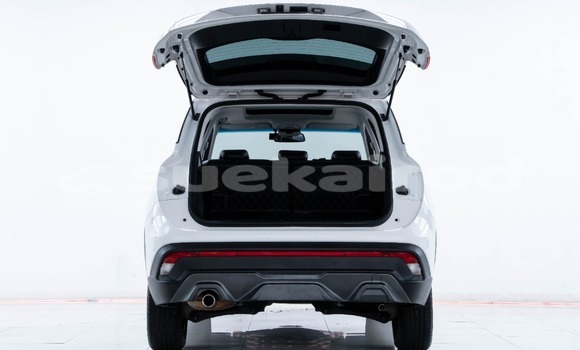 Buy Used Chevrolet Captiva White Car in Bangkok in Bangkok Buy Used Chevrolet Captiva White Car in Bangkok in Bangkok