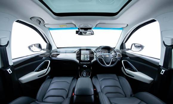 Buy Used Chevrolet Captiva White Car in Bangkok in Bangkok Buy Used Chevrolet Captiva White Car in Bangkok in Bangkok