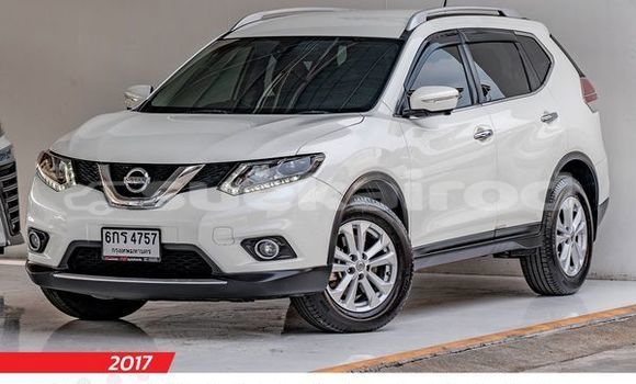 ซื้อ รถมือสอง Nissan X-Trail ขาว รถยนต์ ใน %{เมือง} ใน กรุงเทพมหานคร