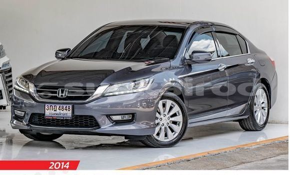 ซื้อ รถมือสอง Honda Accord อื่น ๆ รถยนต์ ใน %{เมือง} ใน กรุงเทพมหานคร