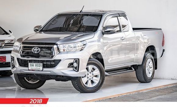 Buy Used Toyota Hiluxe Revo Silver Car in Bangkok in Bangkok
