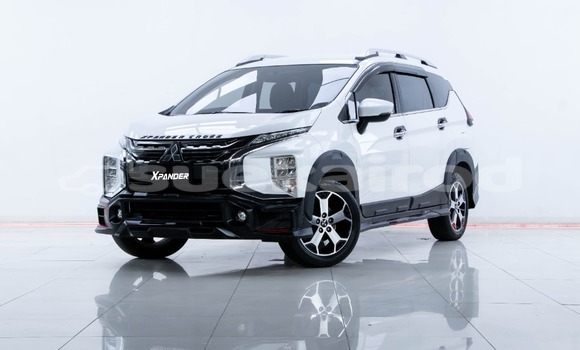 Buy Used Mitsubishi Xpander White Car in Bangkok in Bangkok