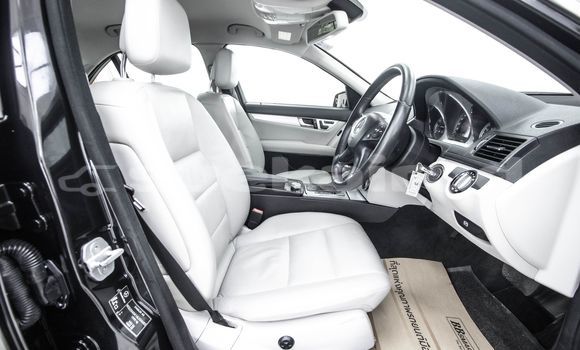 ซื้อ รถมือสอง Mercedes-Benz C-Classe สีดำ รถยนต์ ใน %{เมือง} ใน กรุงเทพมหานคร ซื้อ รถมือสอง Mercedes-Benz C-Classe สีดำ รถยนต์ ใน %{เมือง} ใน กรุงเทพมหานคร