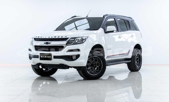 ซื้อ รถมือสอง Chevrolet TrailBlazer ขาว รถยนต์ ใน %{เมือง} ใน กรุงเทพมหานคร